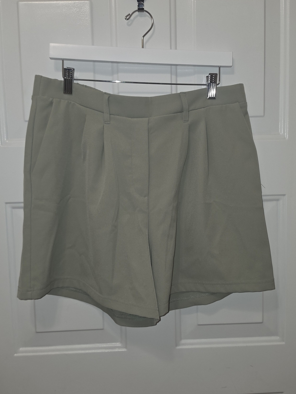 32 Degrees Cool Olive Green Pull On Stretch Shorts Size Large